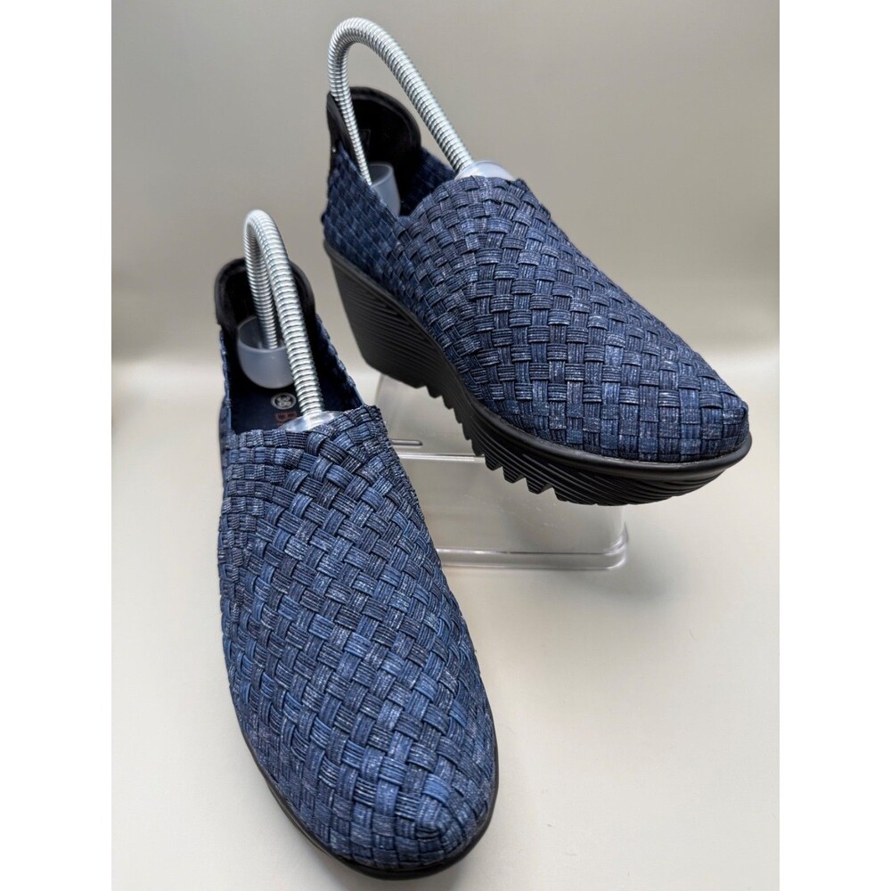 Bernie Mev BM Womens  Size 38 US 7 Wedge Heel Slip-on Shoe Navy Woven